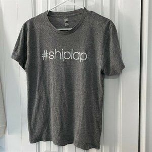 Magnolia Waco TX T Shirt Shiplap Renovation Handyman Size Small Gray